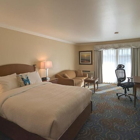 Inn At The Harbour Kincardine Esterno foto